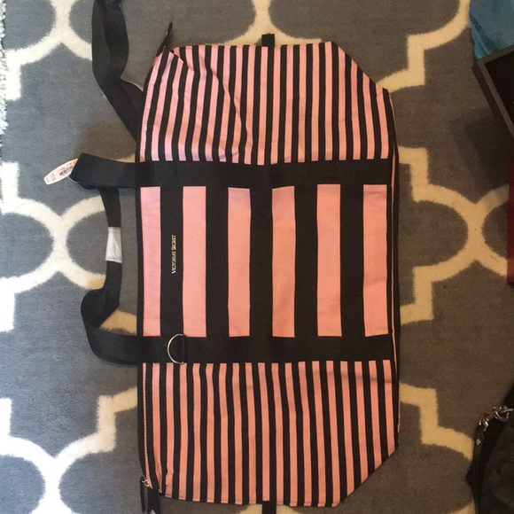 Victoria's Secret Handbags - Victoria’s Secret weekender bag